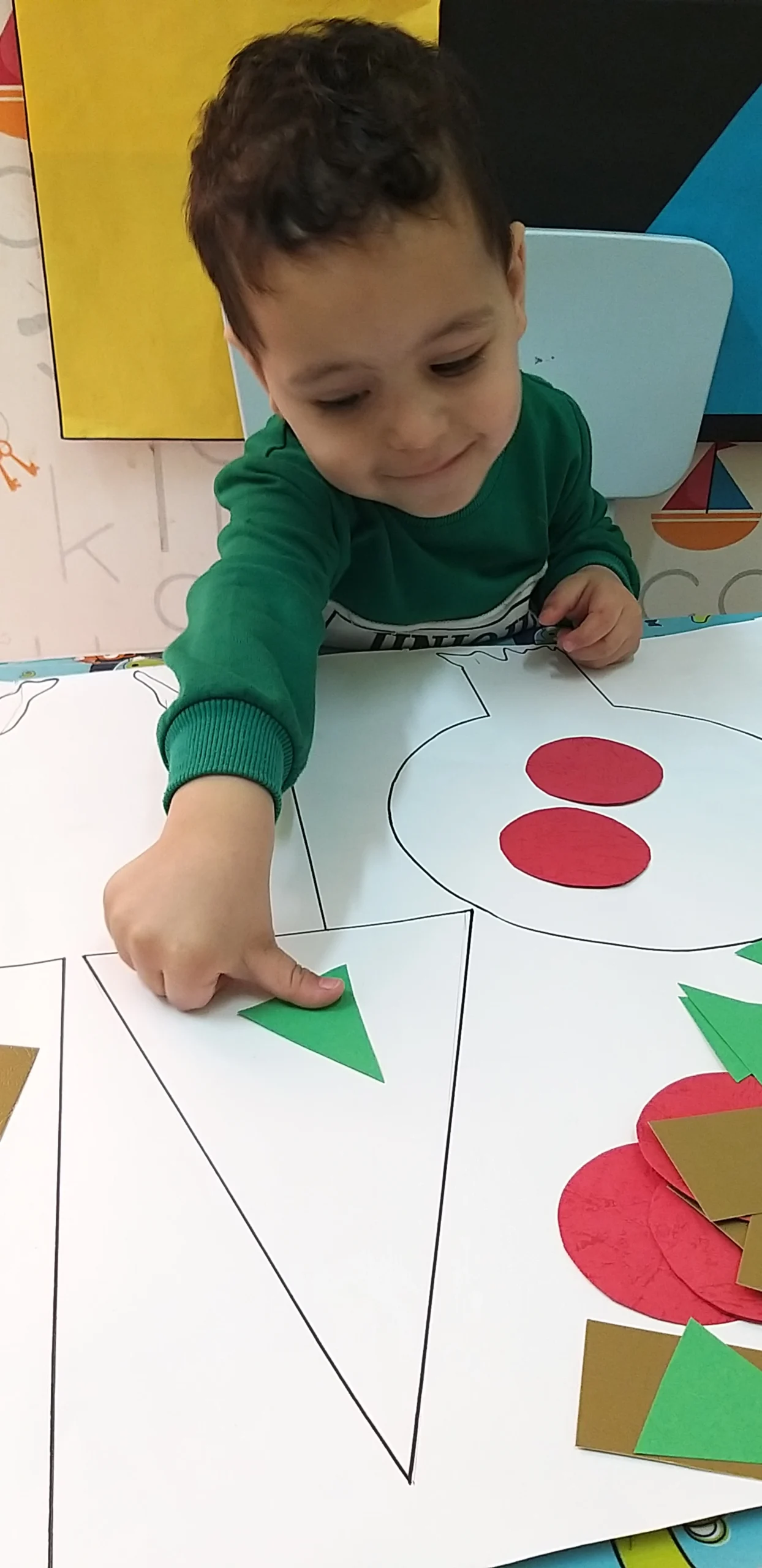 اليوم الأحمر بالحضانة